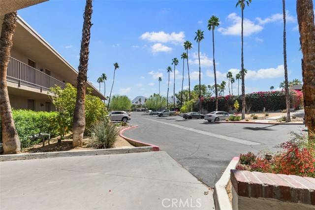 Palm Desert, CA 92260,73850 Fairway Drive #8