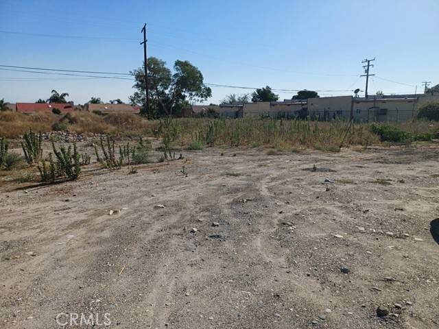 Fontana, CA 92335,15195 Foothill