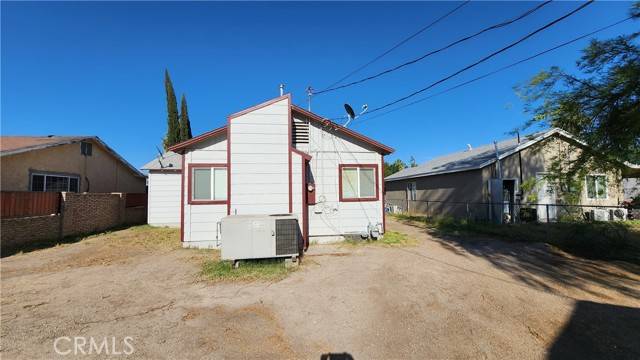 Blythe, CA 92225,157 S Palm Drive