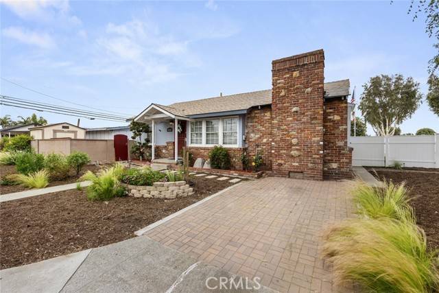 Bellflower, CA 90706,14320 Cabell Avenue