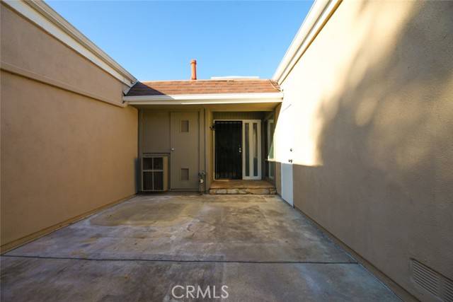 Laguna Hills, CA 92653,23235 Caminito Andreta #48