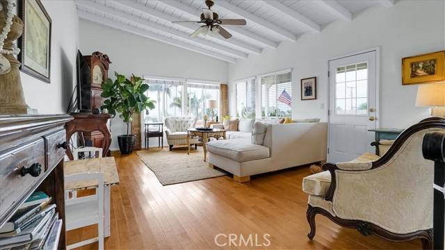 San Clemente, CA 92672,169 W Avenida Alessandro