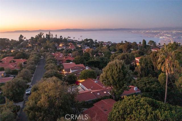 Palos Verdes Estates, CA 90274,2433 Via Sonoma