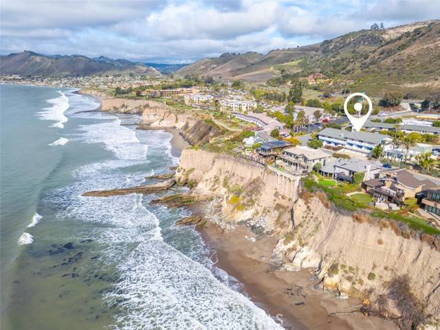 Pismo Beach, CA 93449,2698 Spyglass Drive #10