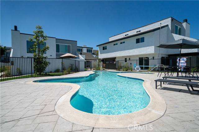 Costa Mesa, CA 92627,283 Avocado Street