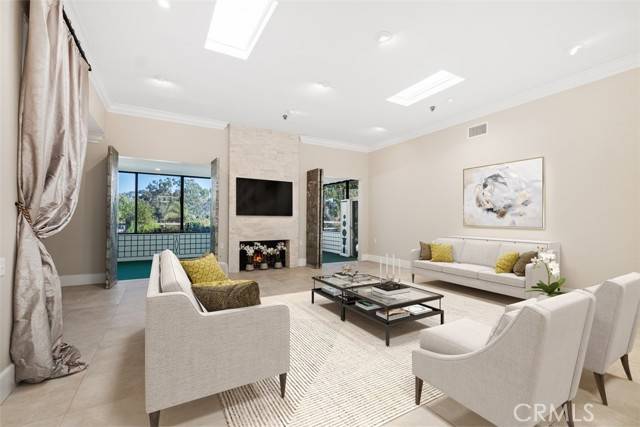 Laguna Woods, CA 92637,5559 Via Portora #A