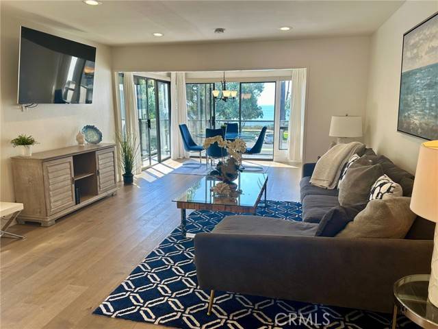 Santa Monica, CA 90403,833 Ocean Avenue #205