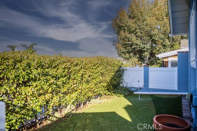 Laguna Beach, CA 92651,1086 Glenneyre Street
