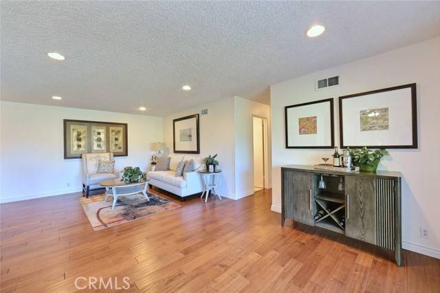 La Mirada, CA 90638,15902 Alta Vista Drive #H