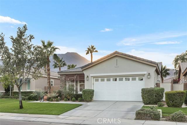 La Quinta, CA 92253,61225 Living Stone Drive