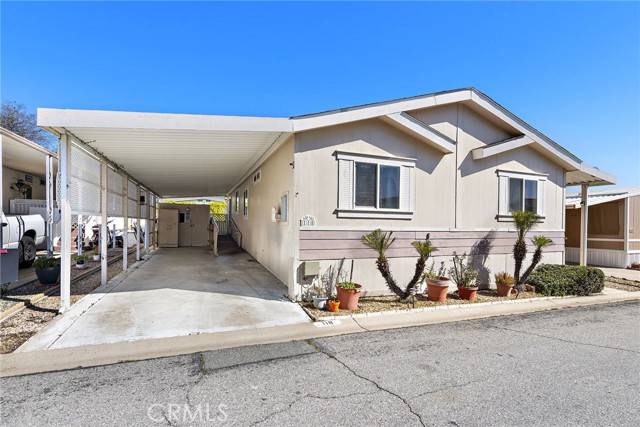 Menifee, CA 92586,27701 Murrieta #118