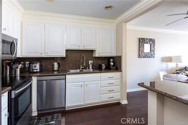 Newport Beach, CA 92663,200 Mcneil Lane #PH7