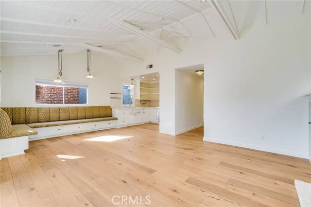 Corona Del Mar, CA 92625,705 Iris Avenue