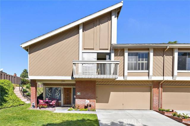 Fullerton, CA 92831,653 W Glenwood