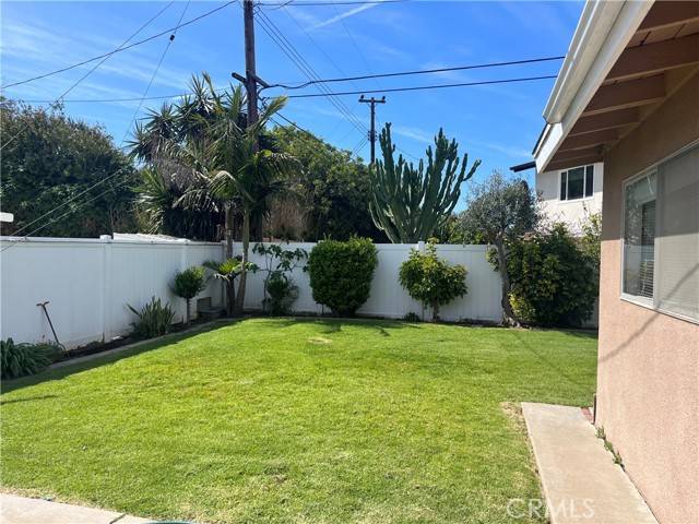 Costa Mesa, CA 92626,961 Coronado Drive