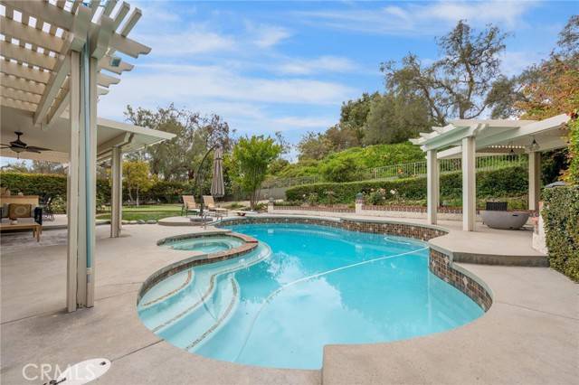 Lake Forest, CA 92630,21421 Aliso Court