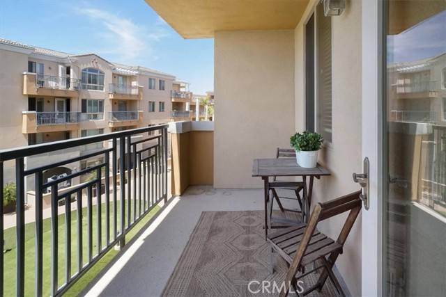 San Diego, CA 92130,3877 Pell Place #311