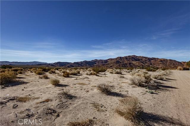 Newberry Springs, CA 92365,31 Madonna