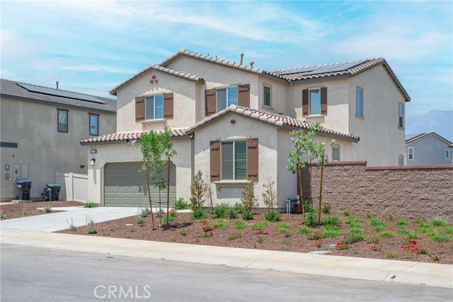 Banning, CA 92220,6037 Clementine Way