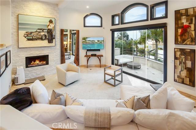 Laguna Beach, CA 92651,825 Summit Drive