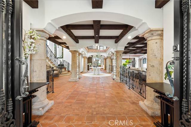 Corona Del Mar, CA 92625,445 Isabella