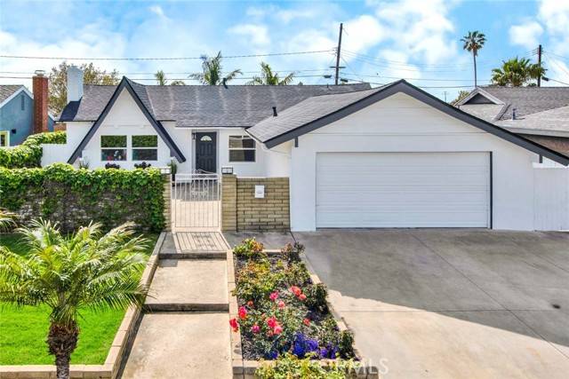 Huntington Beach, CA 92647,17391 Jefferson Lane