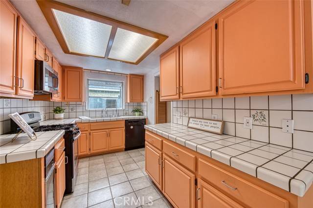 Lawndale, CA 90260,14925 Eastwood Avenue