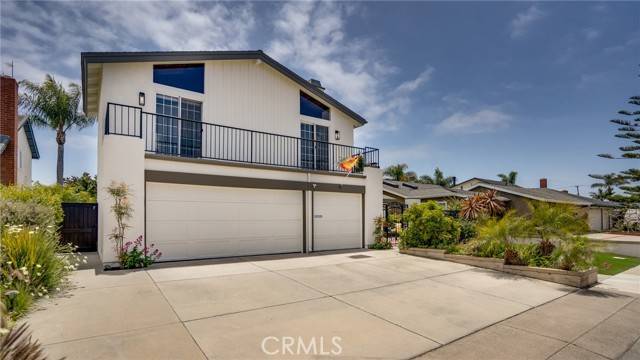 Huntington Beach, CA 92647,6572 Kirklund Circle