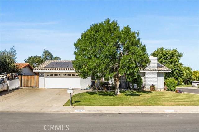 Bakersfield, CA 93309,2004 Glenmont Drive