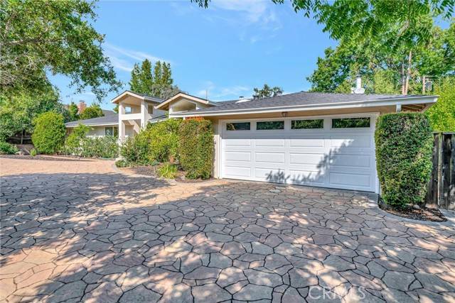 Los Altos, CA 94024,1023 Yorkshire Drive