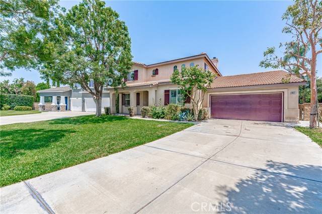 Eastvale, CA 92880,6822 Hummingbird Circle