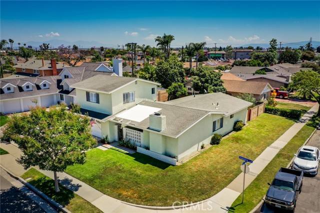 Huntington Beach, CA 92647,15342 Yorkshire Lane