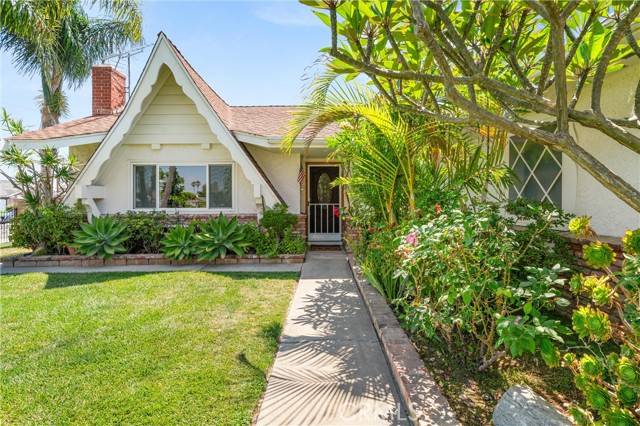 Huntington Beach, CA 92647,17282 Zeider Lane