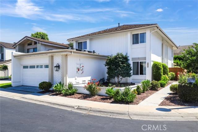 Irvine, CA 92612,4912 Persimmon Lane