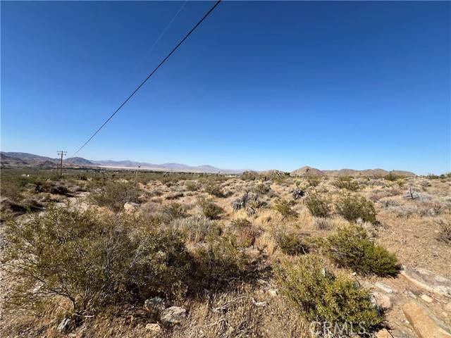 Lucerne Valley, CA 92356,31000 Azurite