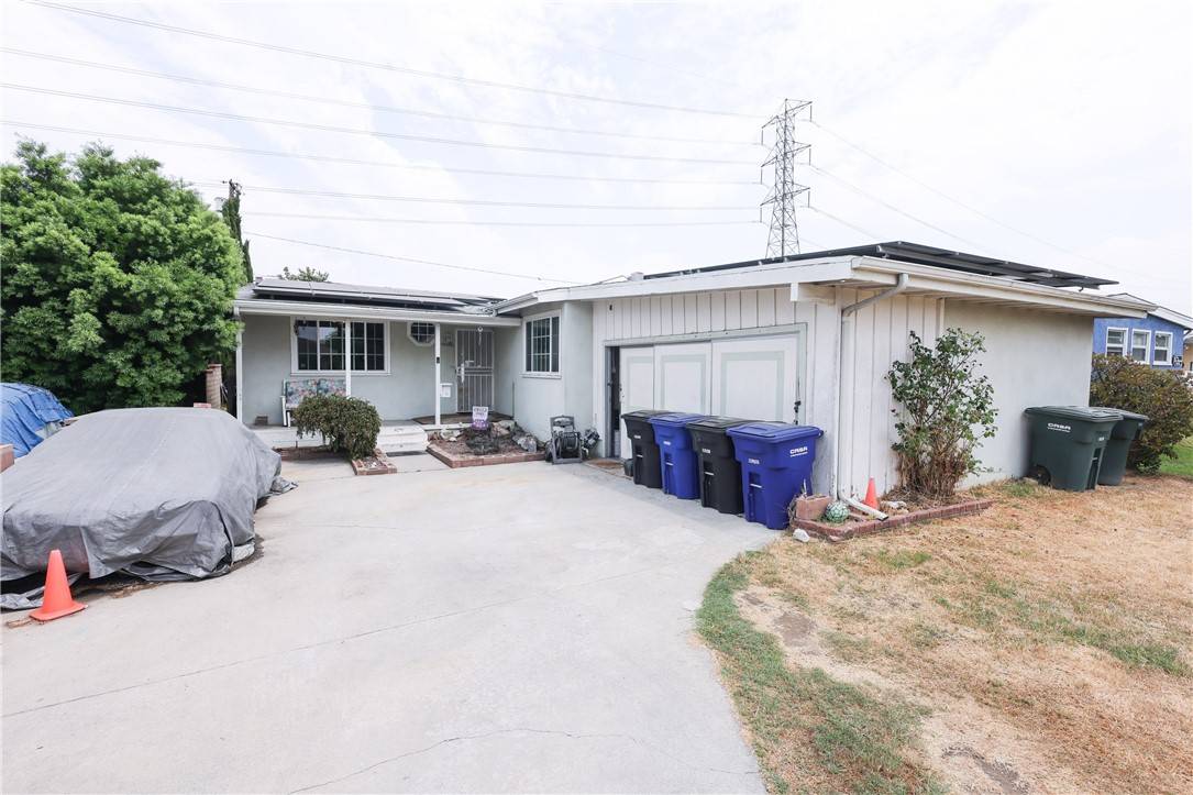 Bellflower, CA 90706,15148 Carfax Avenue