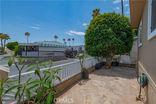 Corona, CA 92882,1225 W 8th #45