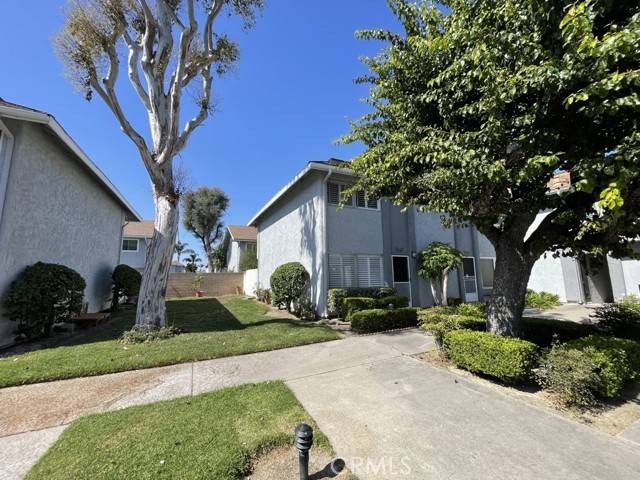 Huntington Beach, CA 92646,9667 Pettswood Drive #2