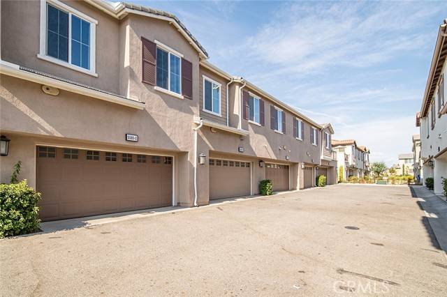 Fontana, CA 92336,5585 Kate Way #4