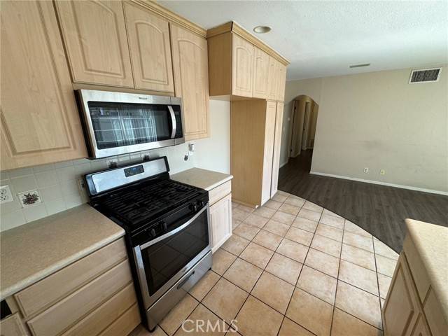 Simi Valley, CA 93063,2146 Burrell Avenue