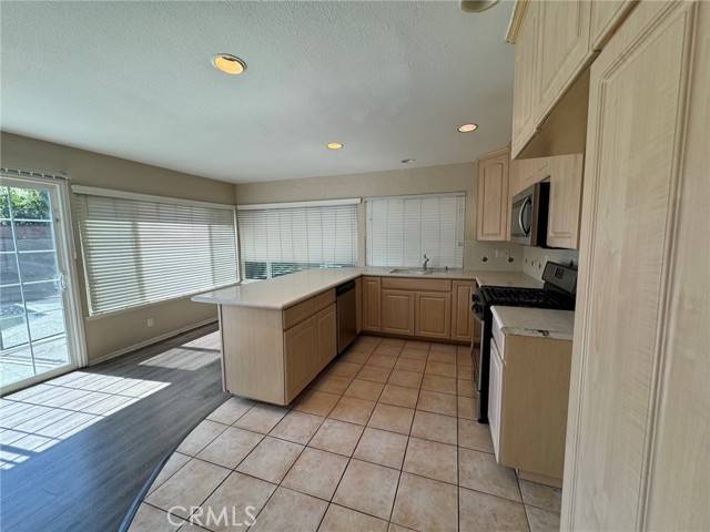 Simi Valley, CA 93063,2146 Burrell Avenue