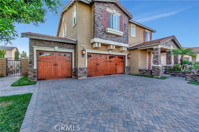 Eastvale, CA 92880,6945 Tiger Horse Circle