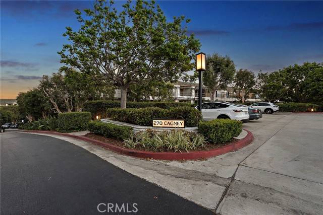 Newport Beach, CA 92663,270 Cagney Lane #313