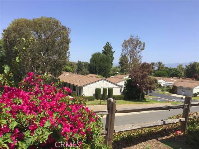 Laguna Woods, CA 92637,3200 Via Buena Vista #C