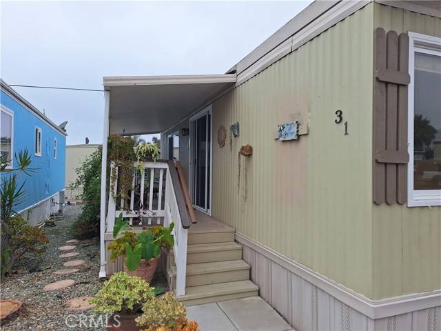 Oceanside, CA 92054,900 N Cleveland #31