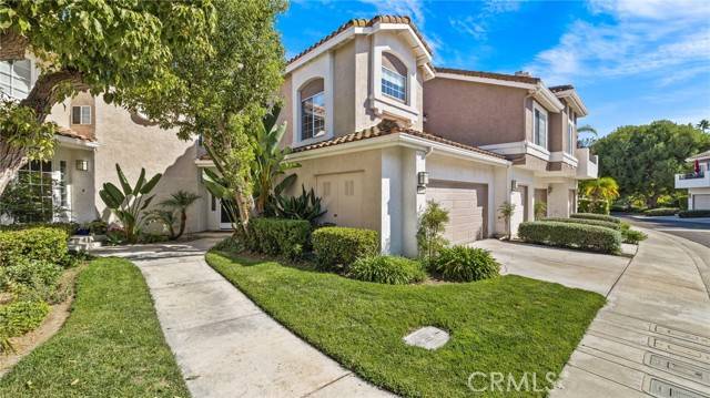 Anaheim Hills, CA 92808,1052 S Dewcrest Drive