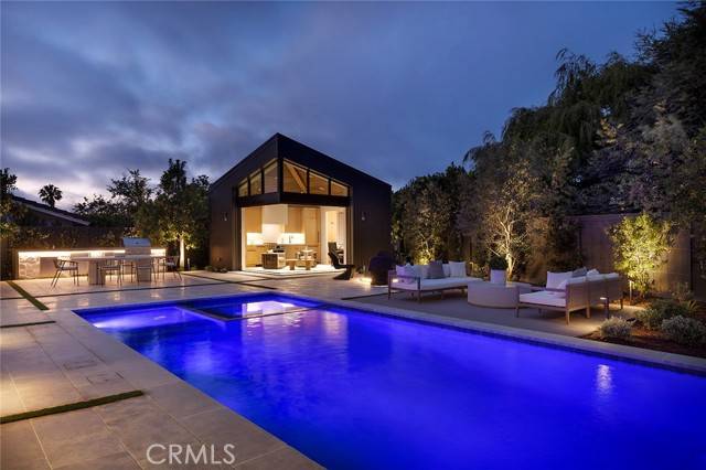 Corona Del Mar, CA 92625,1516 Sandcastle Drive