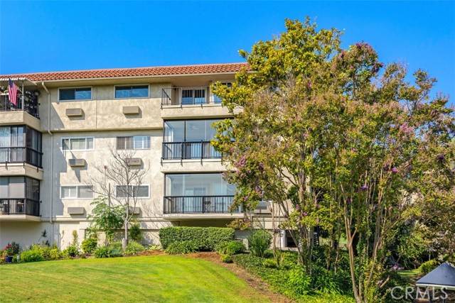 Laguna Woods, CA 92637,2388 Via Mariposa W #2A