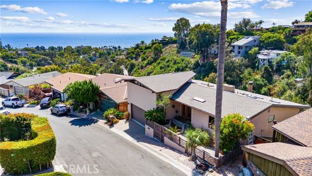 Laguna Beach, CA 92651,967 Meadowlark Lane