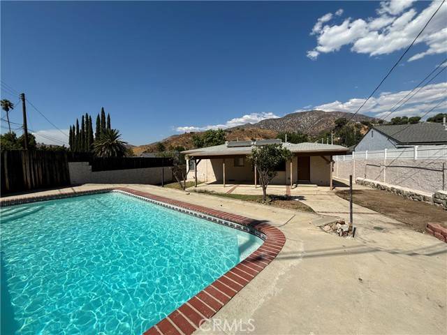 Sunland, CA 91040,8014 Grove Street